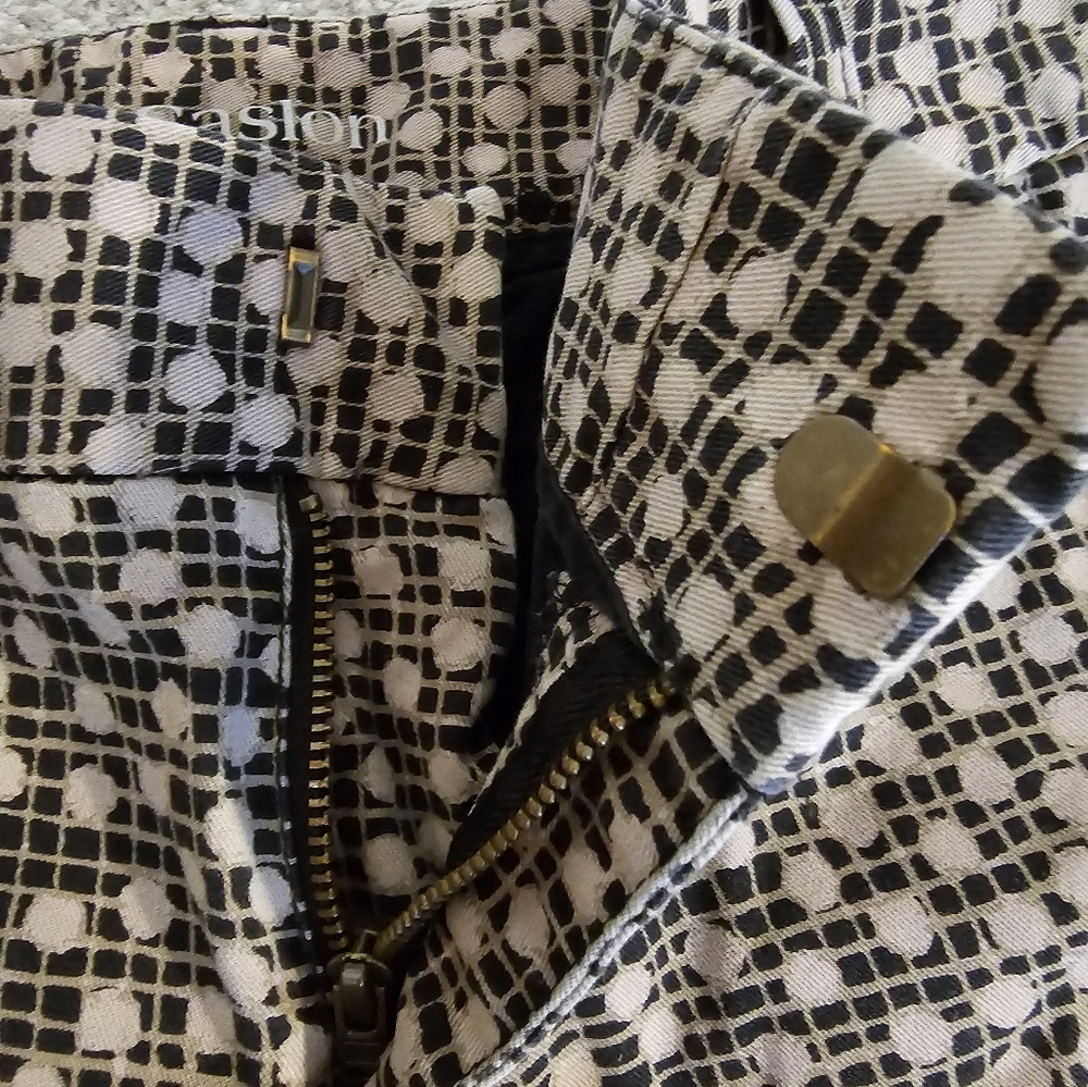 Caslon Mid Rise Women's Size 4 Geometric Shorts - Picture 6 of 7